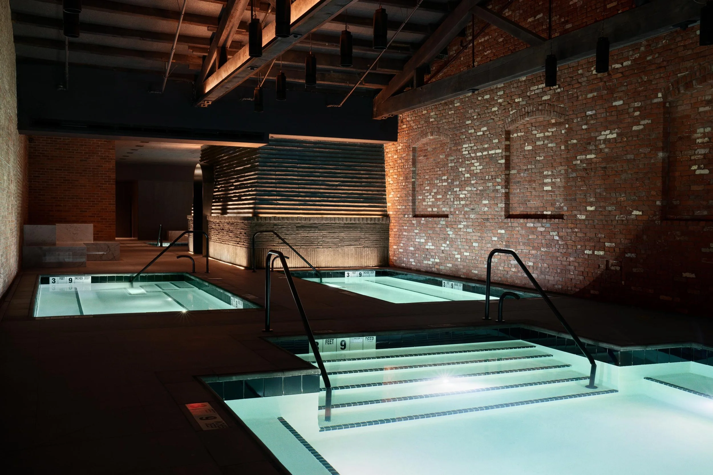 Bathhouse — photo 2