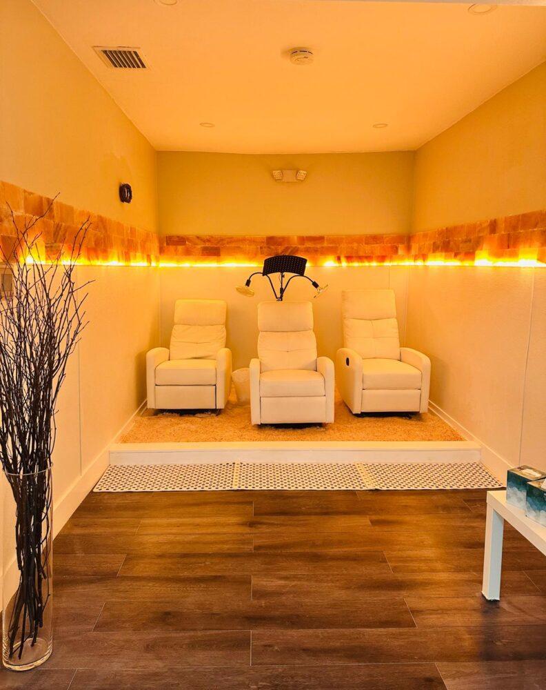 Awesome Salt Lounge — photo 2