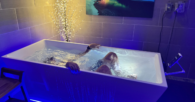Lost in Float — photo 2