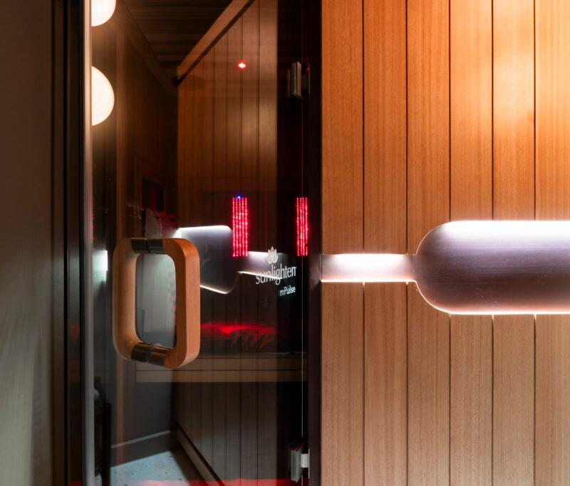 SweatLounge — recovery studio in London, UK